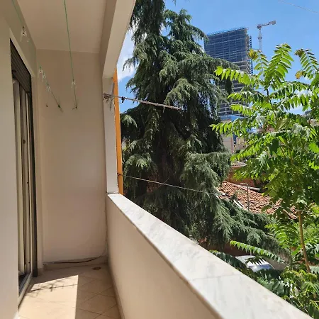 Apartment Quiet & Spacious Center - 4 Min Walk