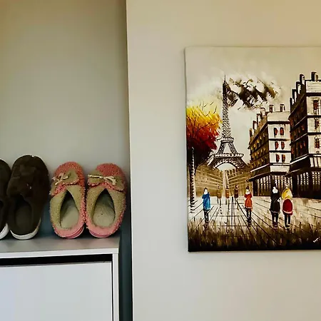 Appartement Quiet & Spacious Center - 4 Min Walk